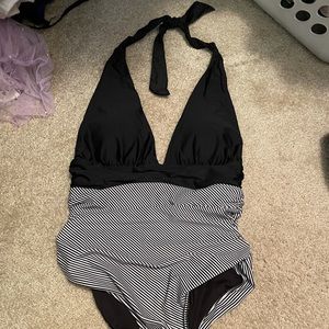 Beach sissi one piece bathing suit